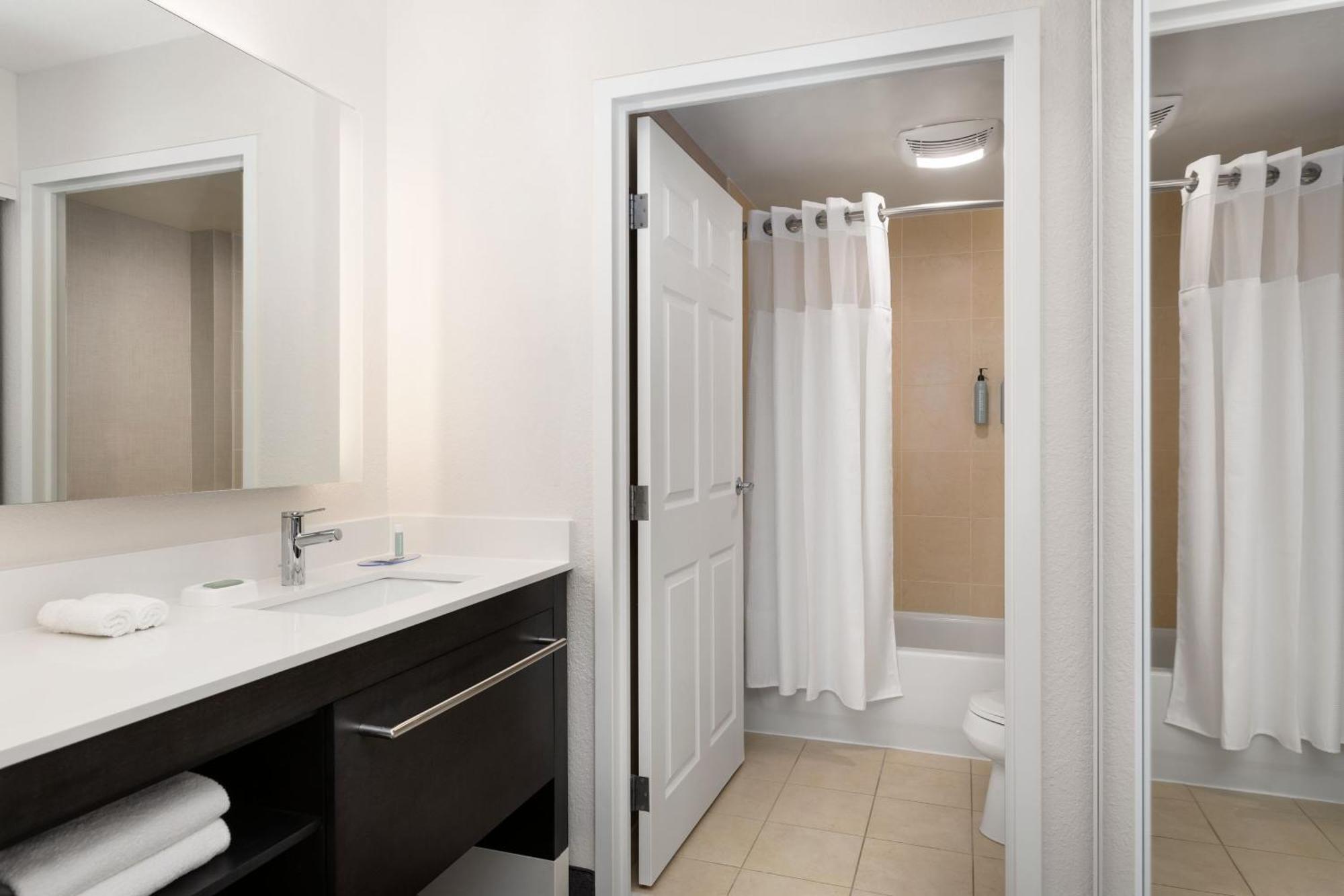 Residence Inn By Marriott Madison West/Middleton Exteriör bild