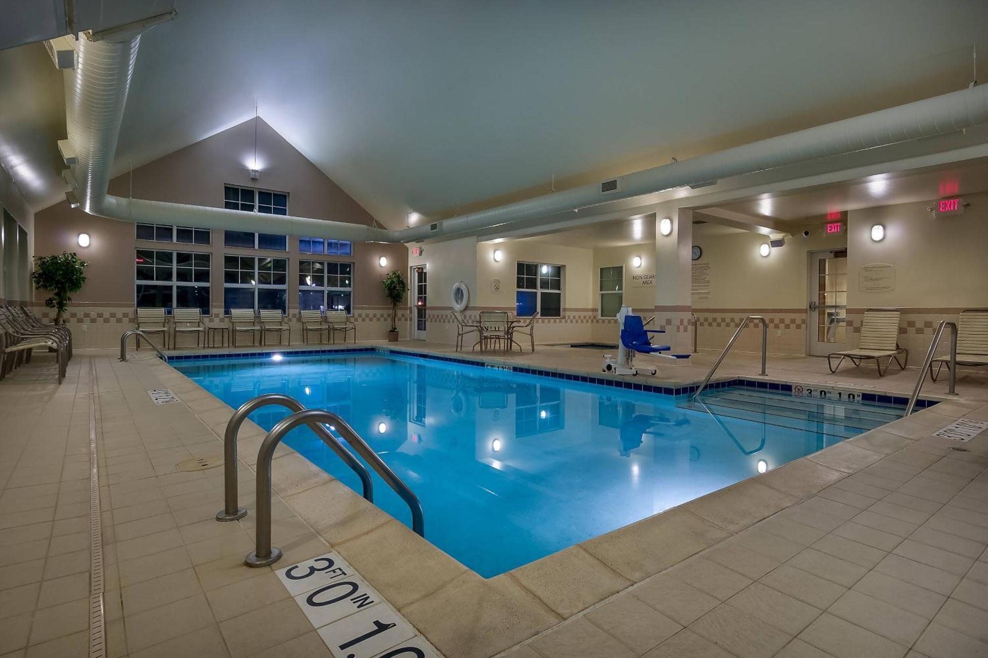 Residence Inn By Marriott Madison West/Middleton Exteriör bild
